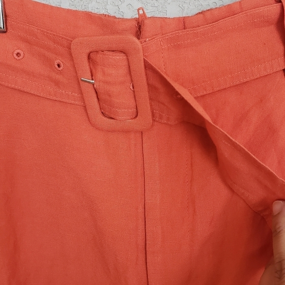 A new Day high waisted linen shorts - Picture 2 of 5